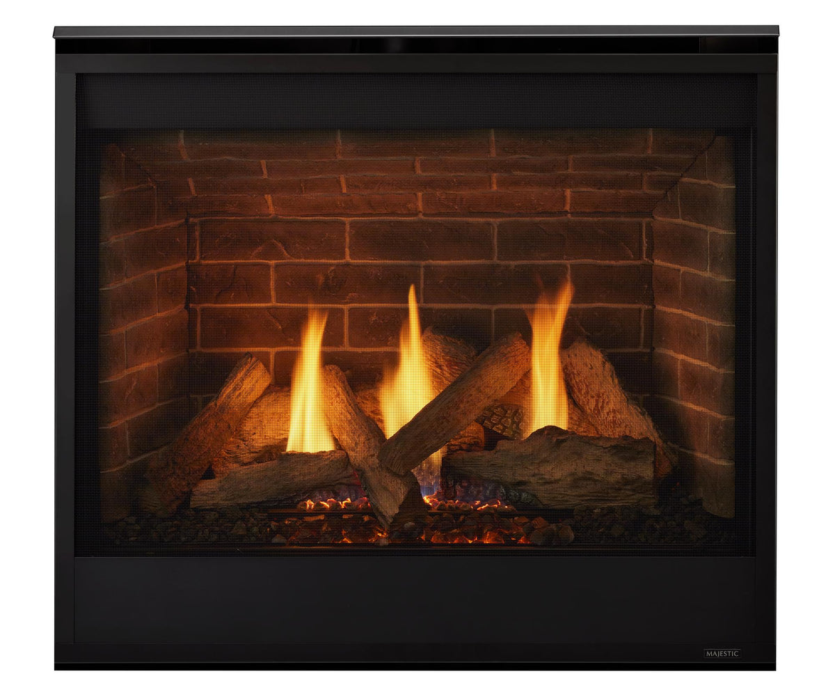 Majestic Quartz Platinum 36 gas fireplace with black mesh front