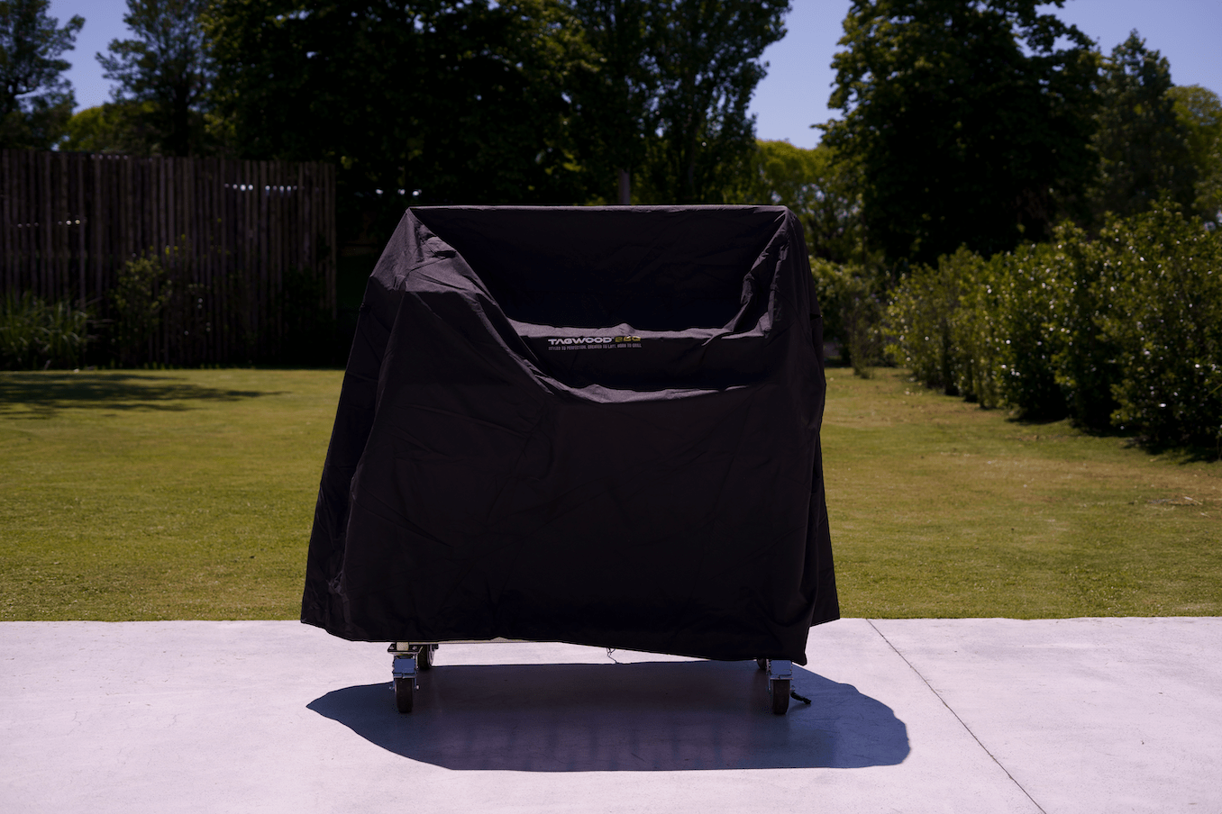 Black BBQ grill with cover - smokeforges