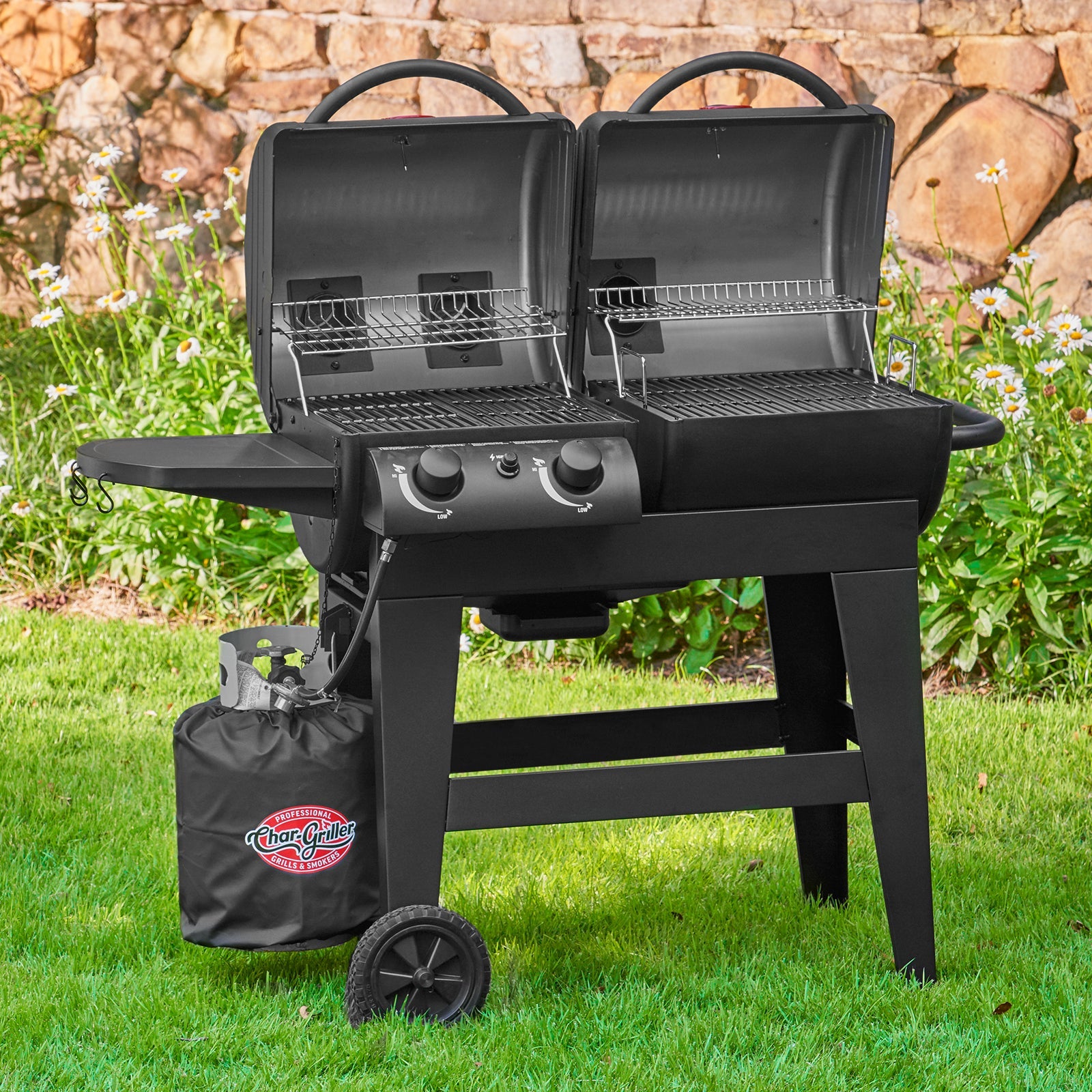 Char-Griller Dual Function E5030 open gas and charcoal cooking chambers
