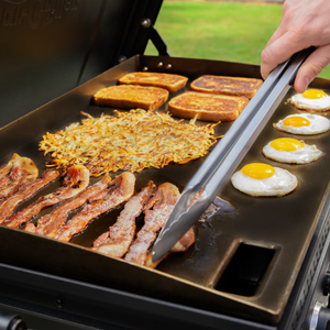 Char-Griller Flat Iron E8428 3-burner griddle cooking breakfast
