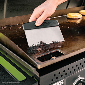 Char-Griller Flat Iron E8428 griddle surface cleaning