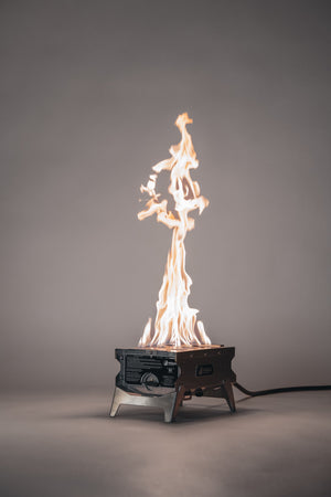 Portable Howl R1 propane fire pit with active fire - Smokeforges