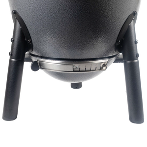 Char-Griller AKORN Jr. E86714 EasyDump ash pan closed