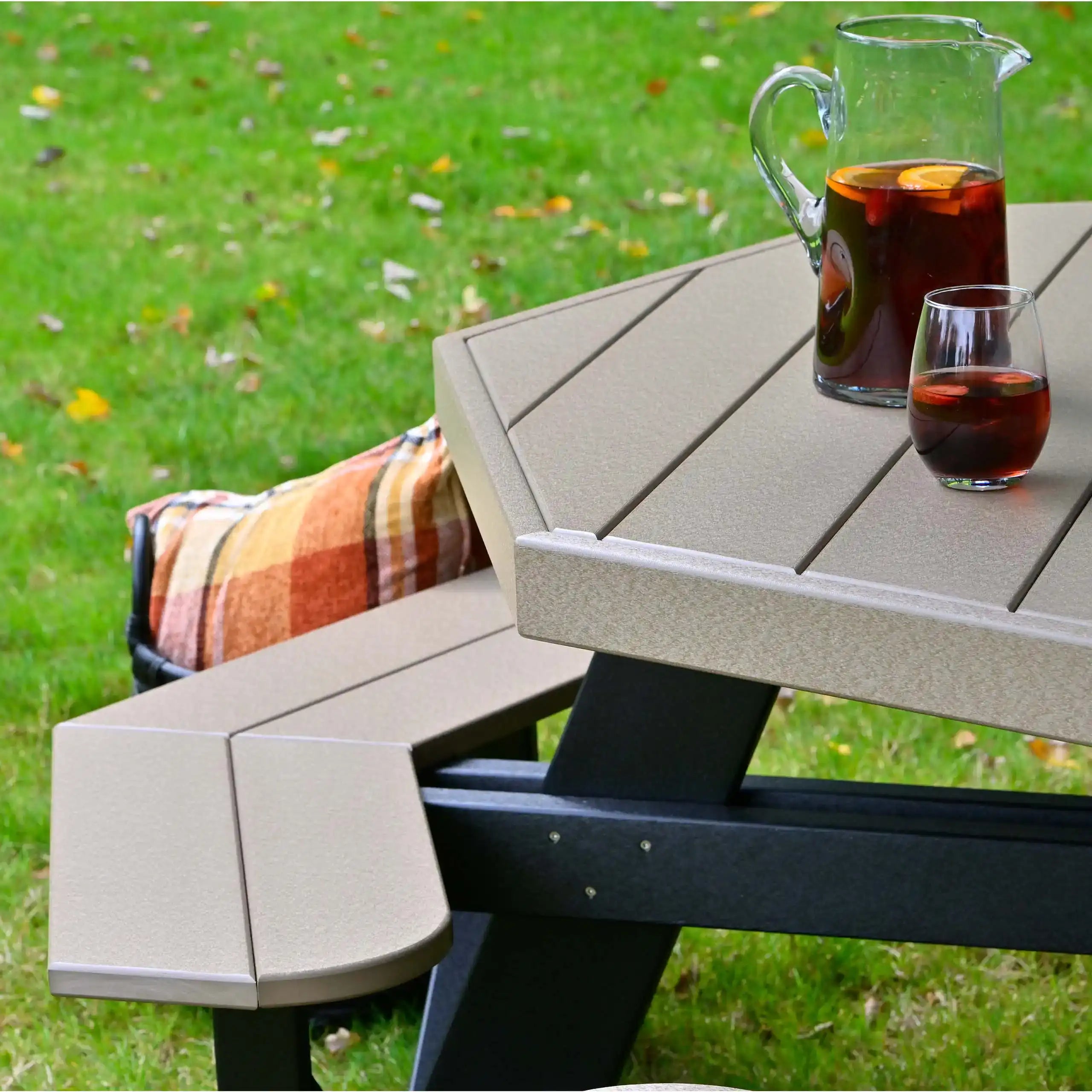 Luxcraft Octagon picnic table surface and bench detail