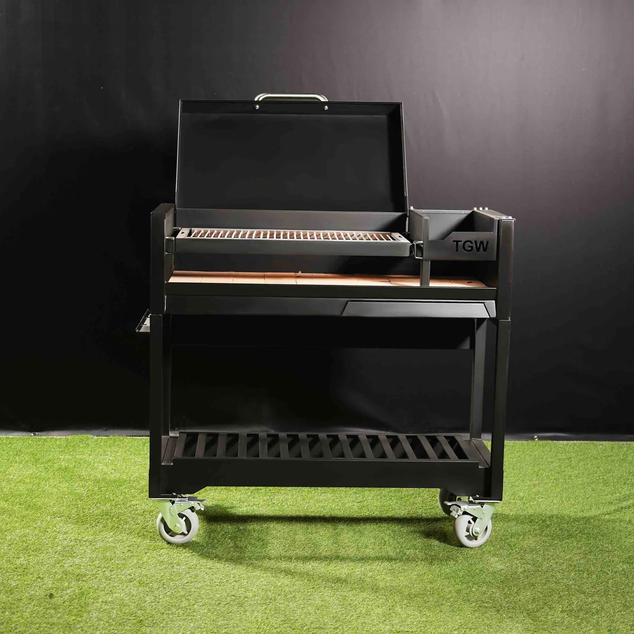 Tagwood BBQ BBQ18SI Chief Series All-Black Argentine Santa Maria Grill