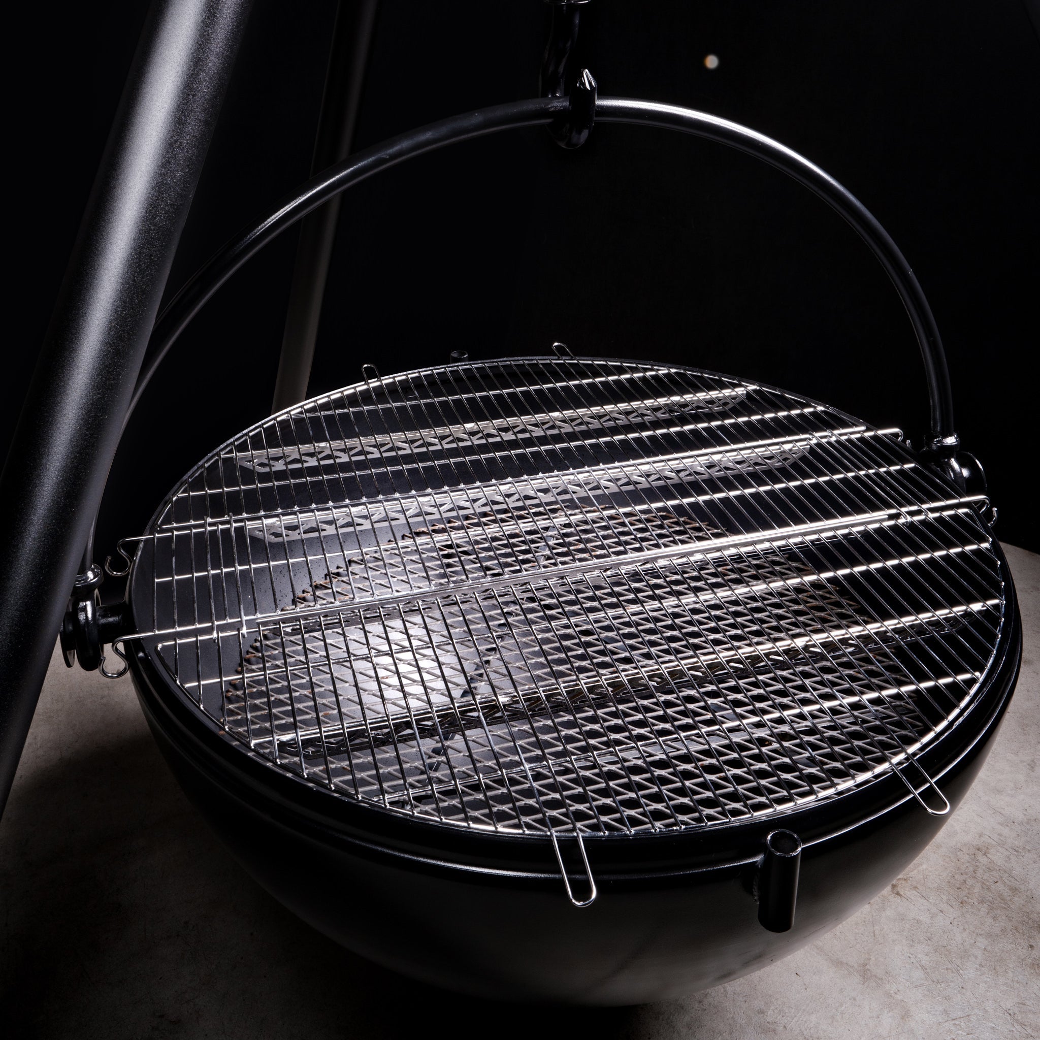 Cowboy Cauldron Wrangler 36" Fire Pit & Grill