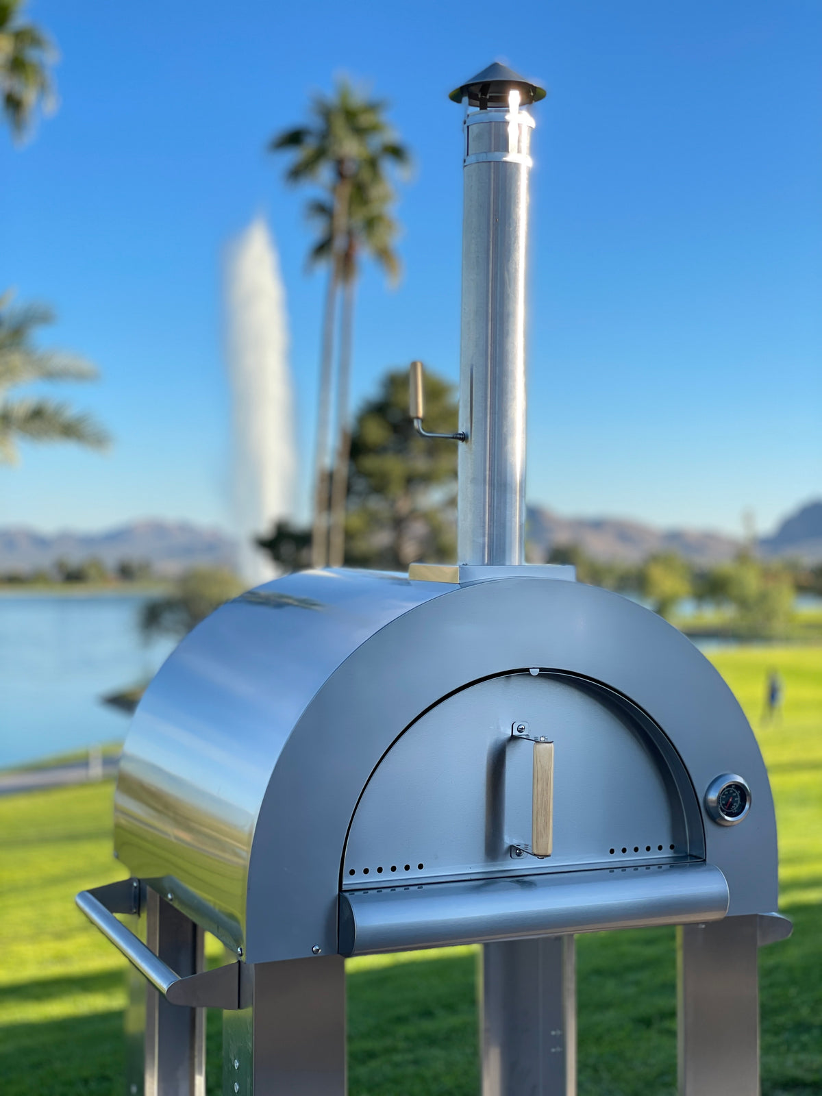 Kokomo 32-Inch Wood-Fired Pizza Oven with Cart