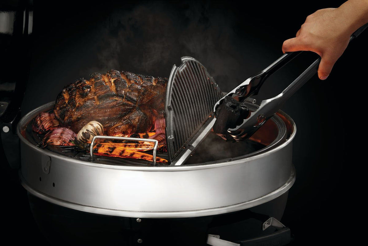 Napoleon PRO22K-LEG-3 black charcoal grill – manufacturer product view 4