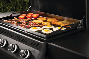 Napoleon Phantom Rogue PRO 30 griddle — Breakfast on the cooktop